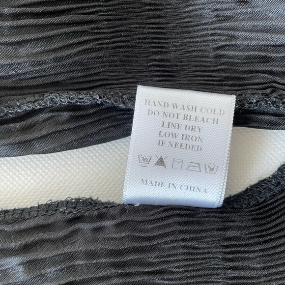 Mendocino Black Off The Shoulder Crop Top - size S - Picture 7 of 11